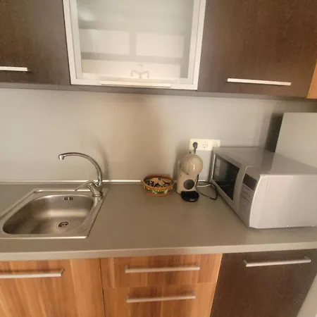 Beachfront 1br In Prestige By Flat Manаger 4* سفيتي فلاس